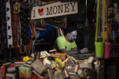 A-story-of-survival01